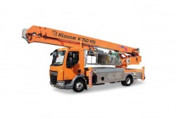 CAMION GRUE DE CHARPENTIER 